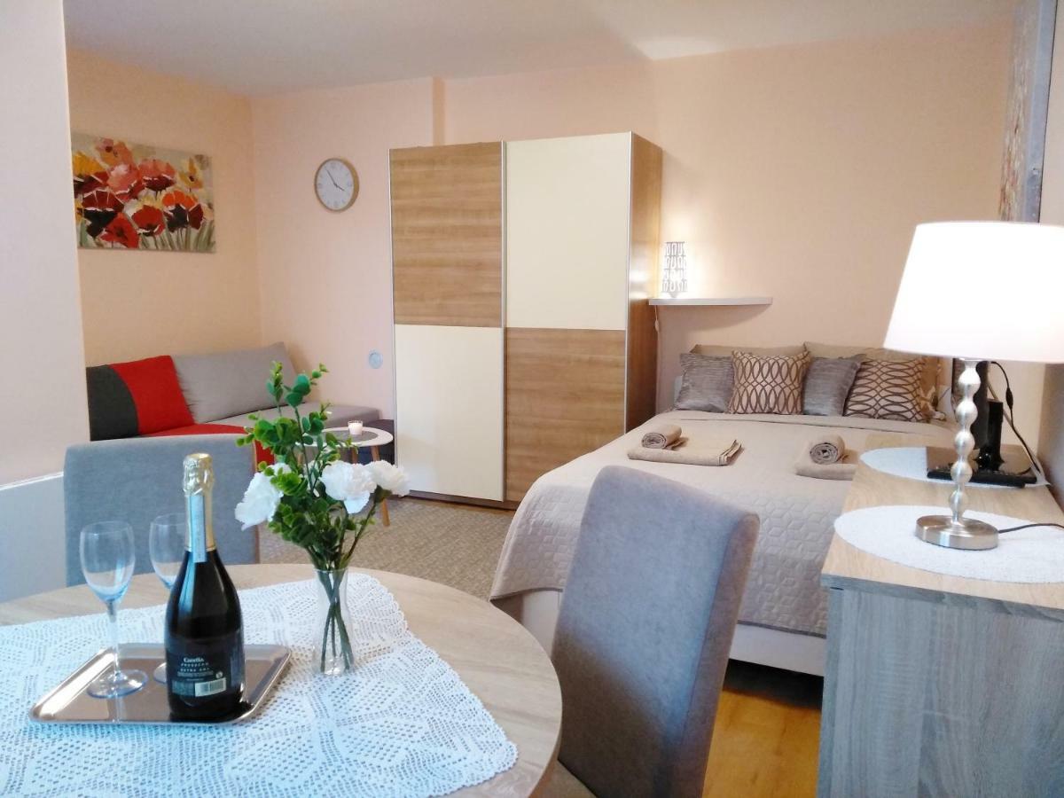Sunray Studio Apartment Zagreb Exterior foto